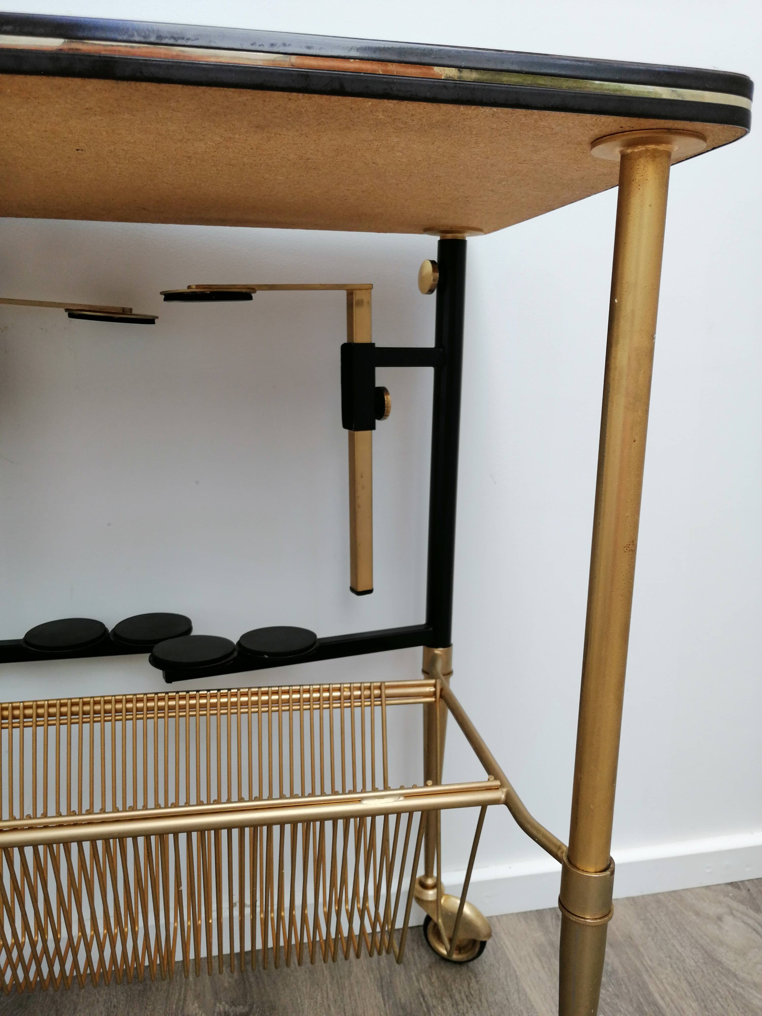 Furniture for vinyl platinum