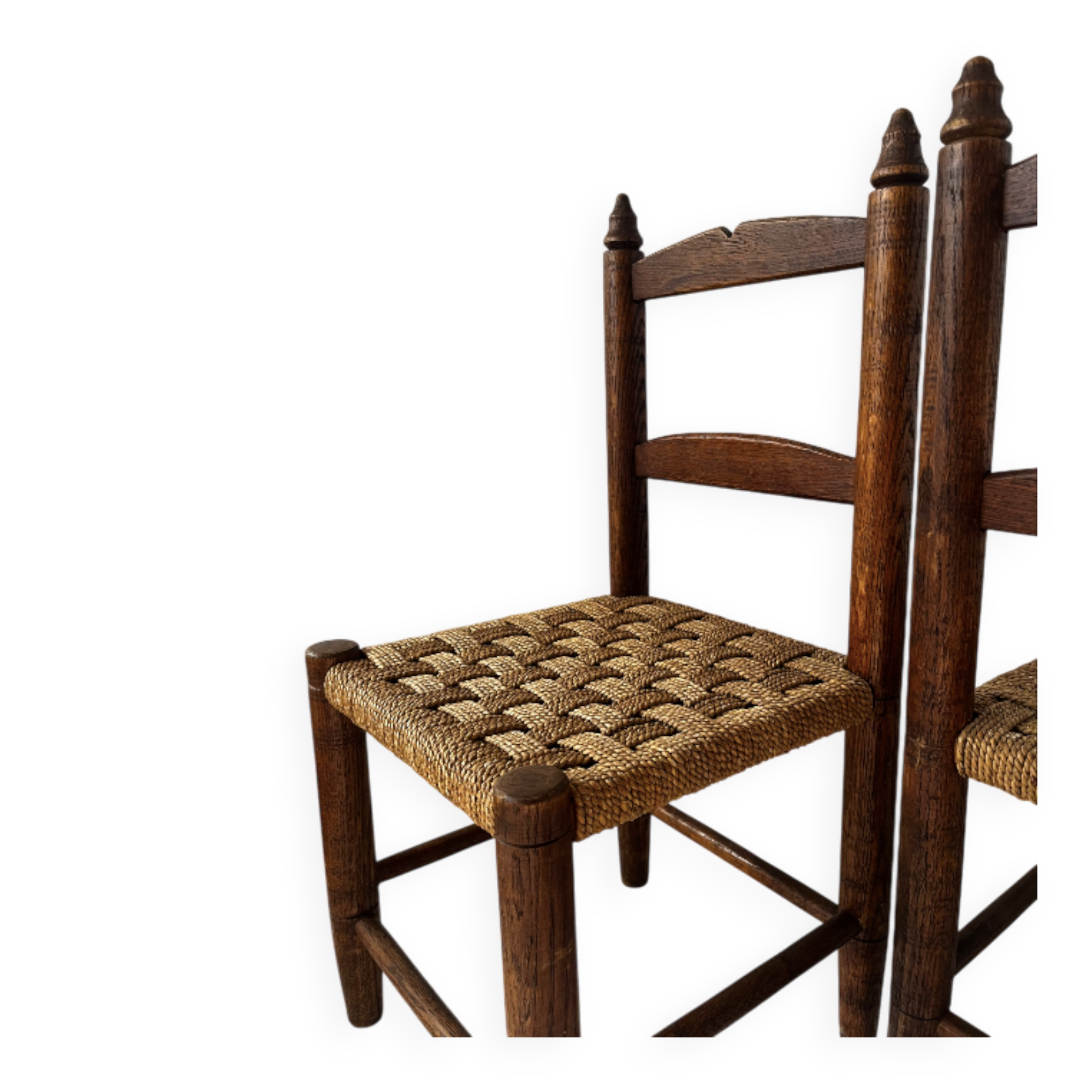 Child's chair made of wood and rope