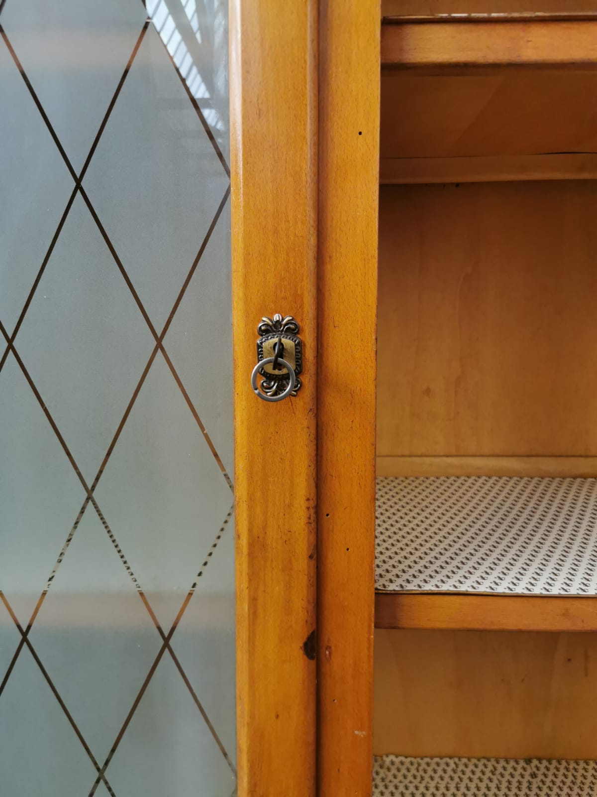 Armoire vitrine