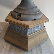 Monumental lamp with a dolphin in cast iron and lead scales - 110cm