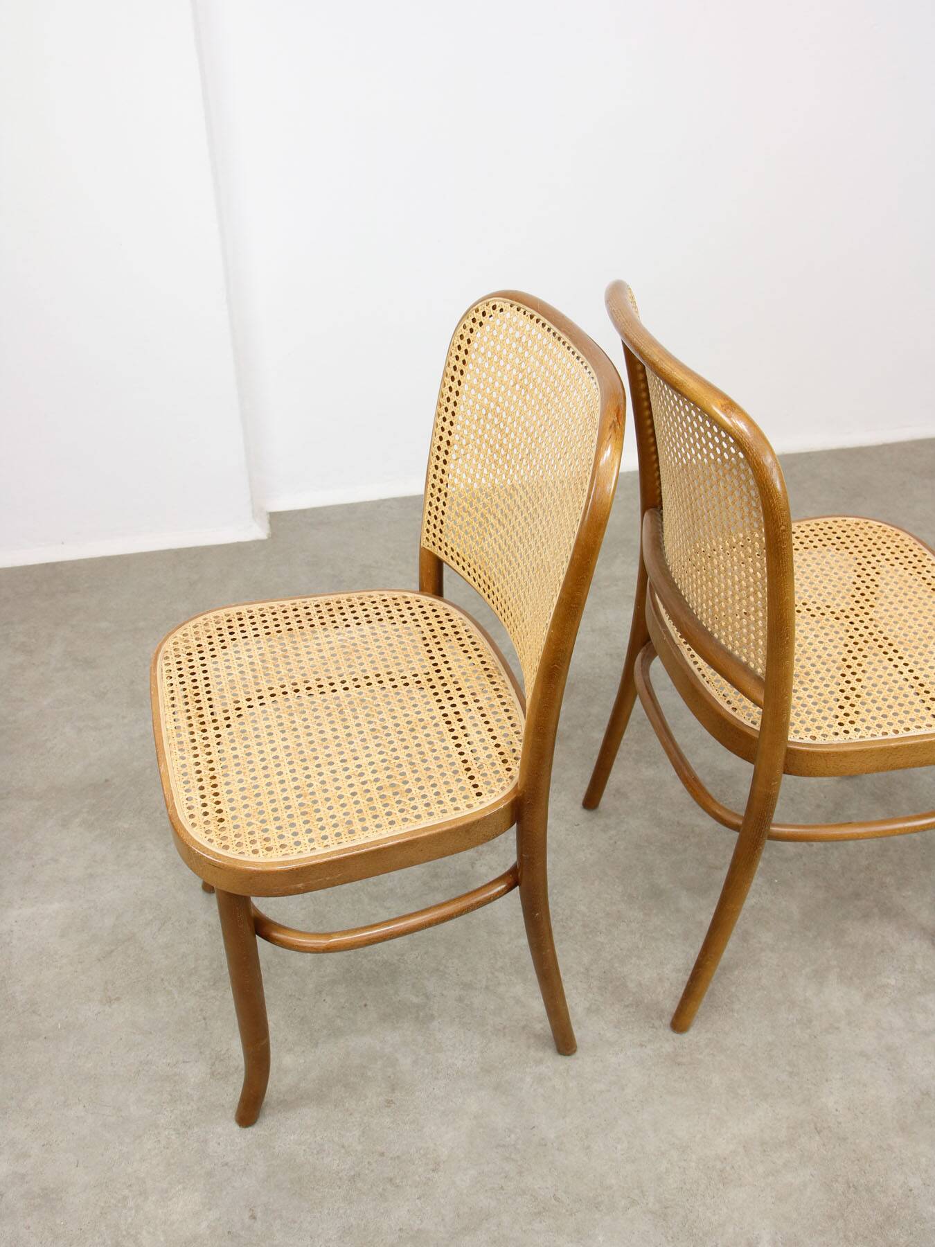 Chaises en bois cintré Non. 811 par Michael Thonet, ensemble de 2