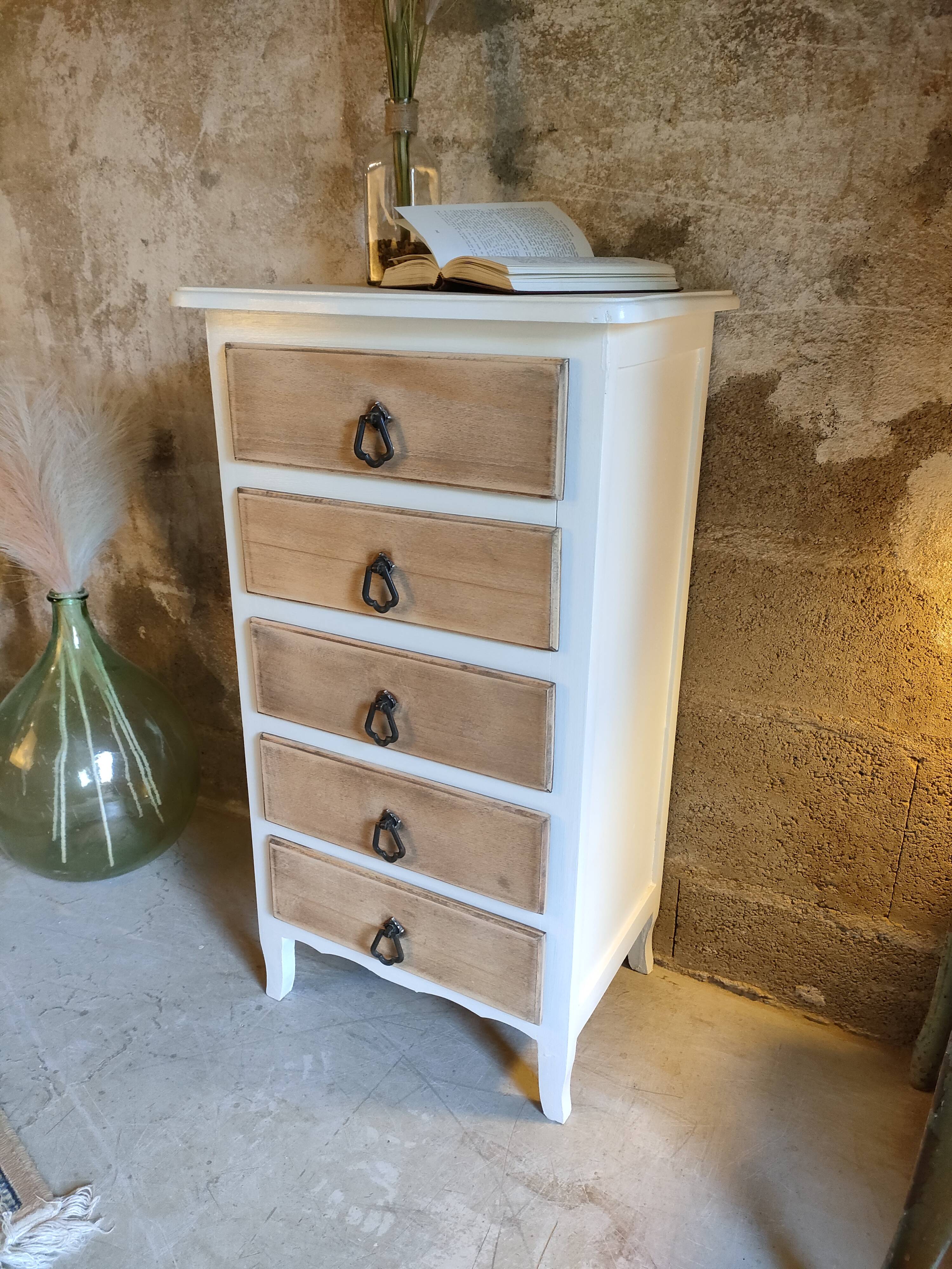 Chiffonier