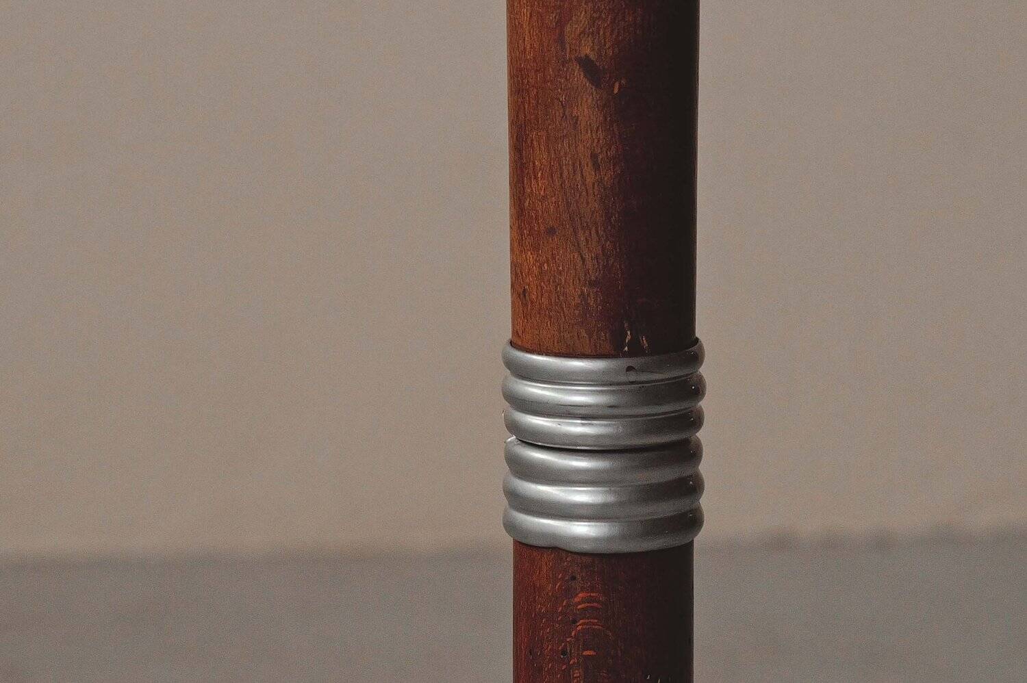 Art Deco floor lamp in oak, metal and glass, circa 1930