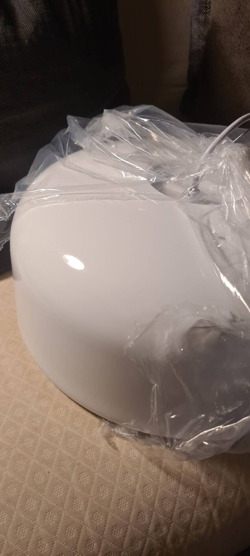 2 contemporary minimalist suspensions