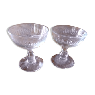 Set of 2 old foot glasses for liqueur