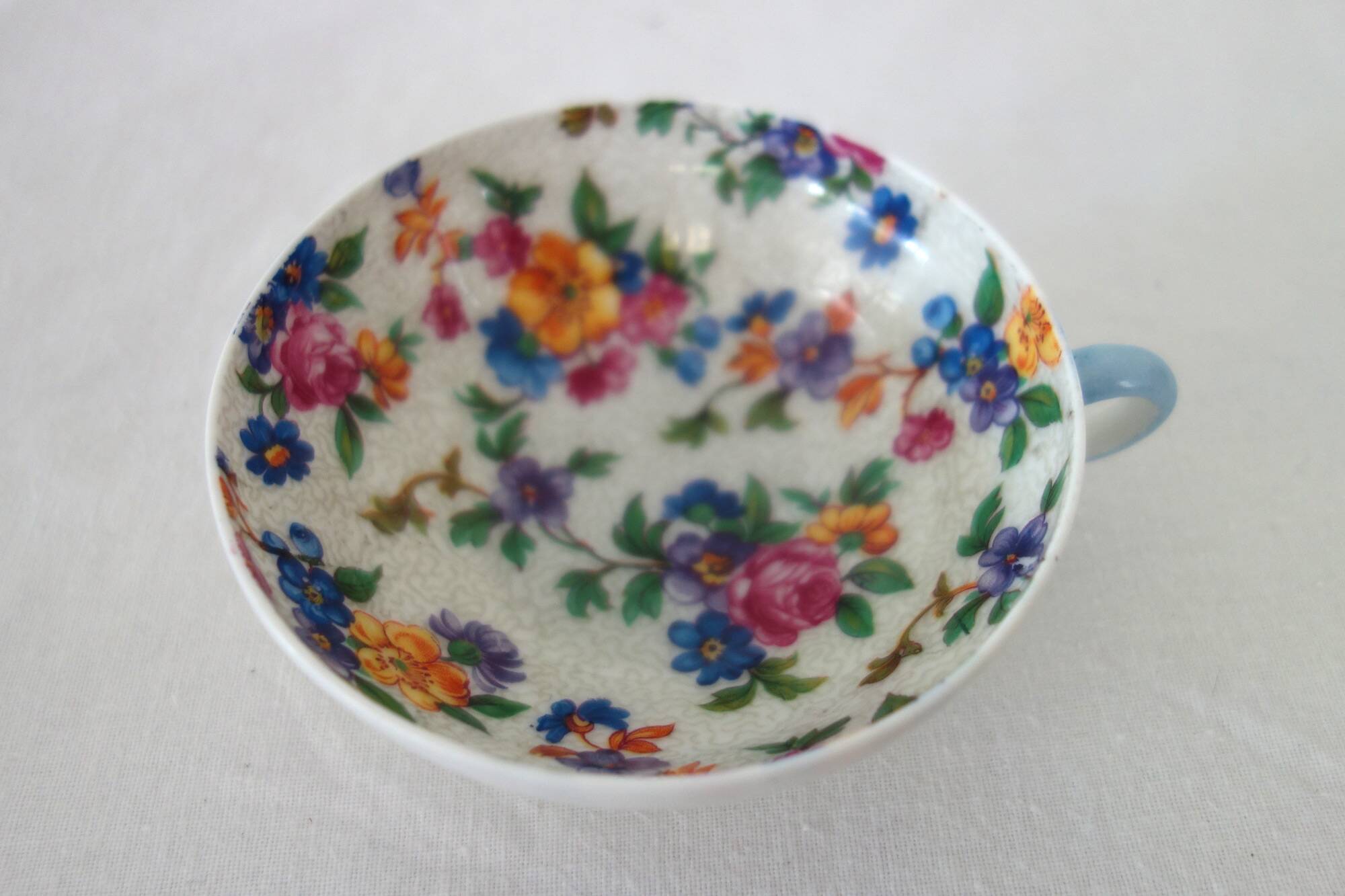 5 vintage flower pattern cups and saucers