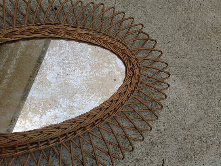 Vintage sun mirror in rattan 63x64cm
