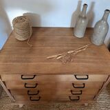 Commode en chêne brut, pieds compas, années 50