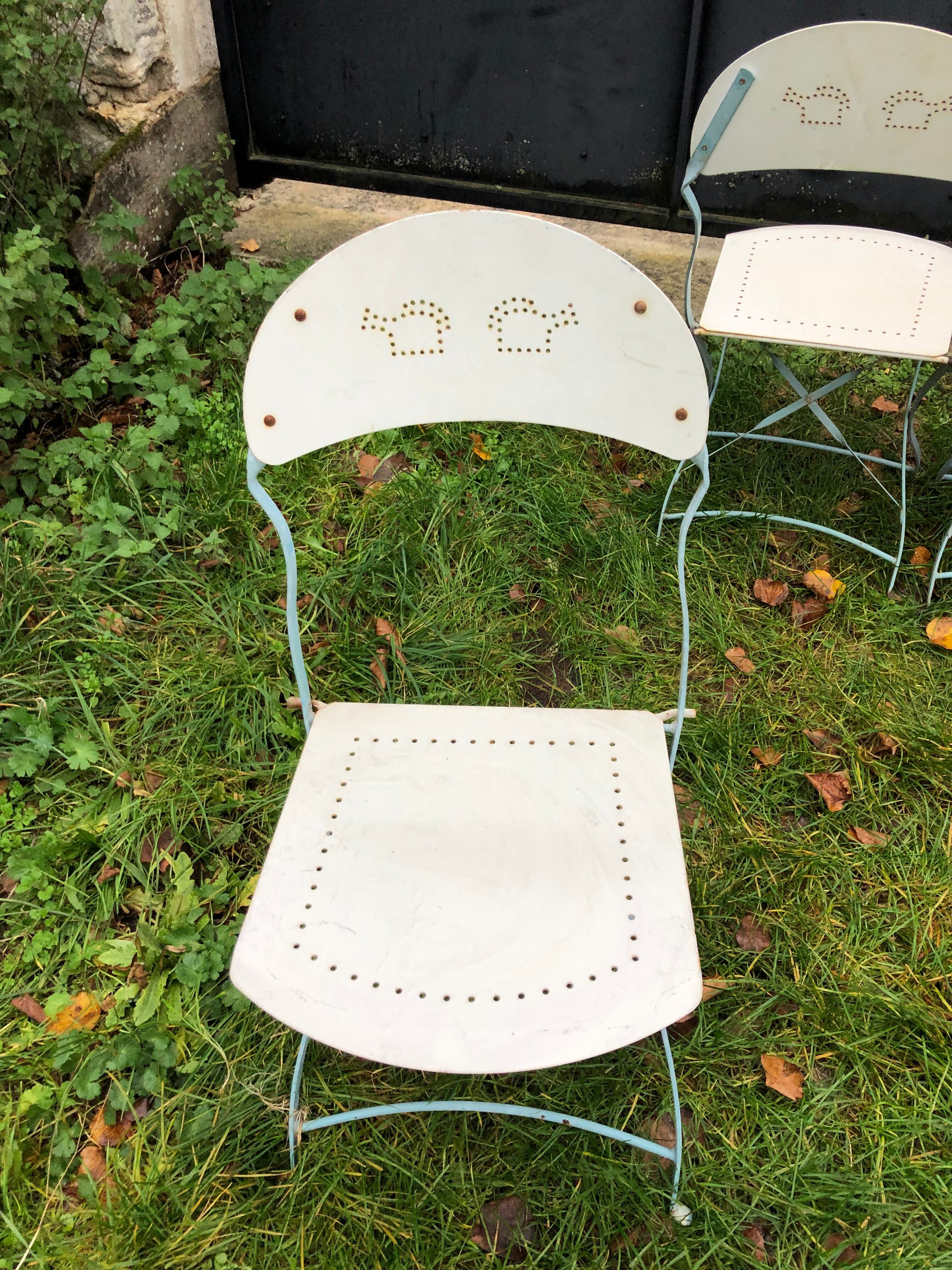 Metal folding garden chairs