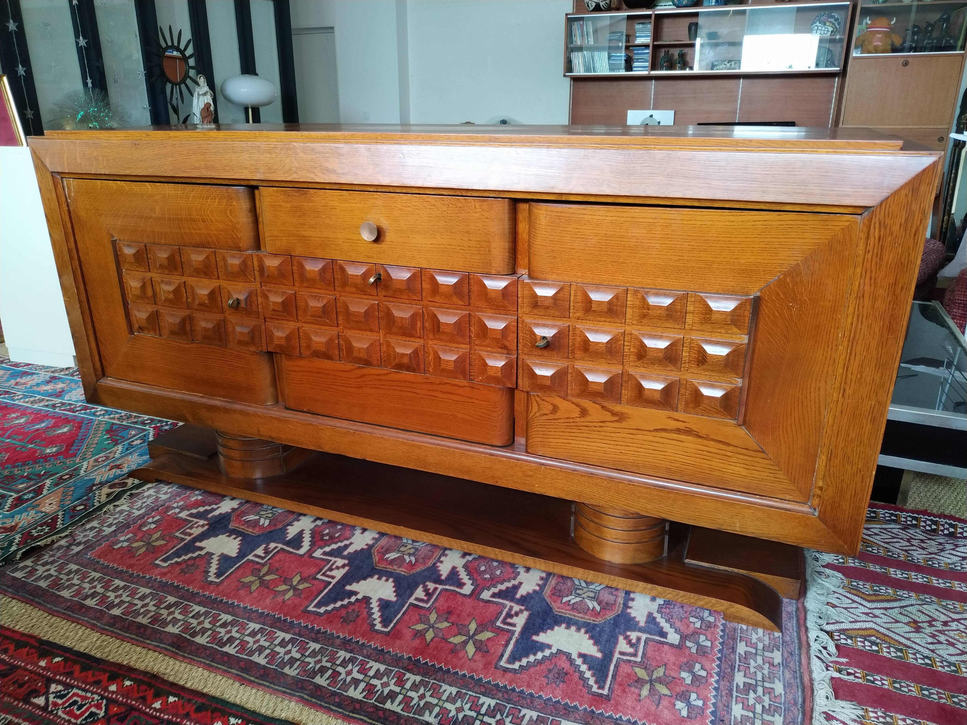 Sideboard