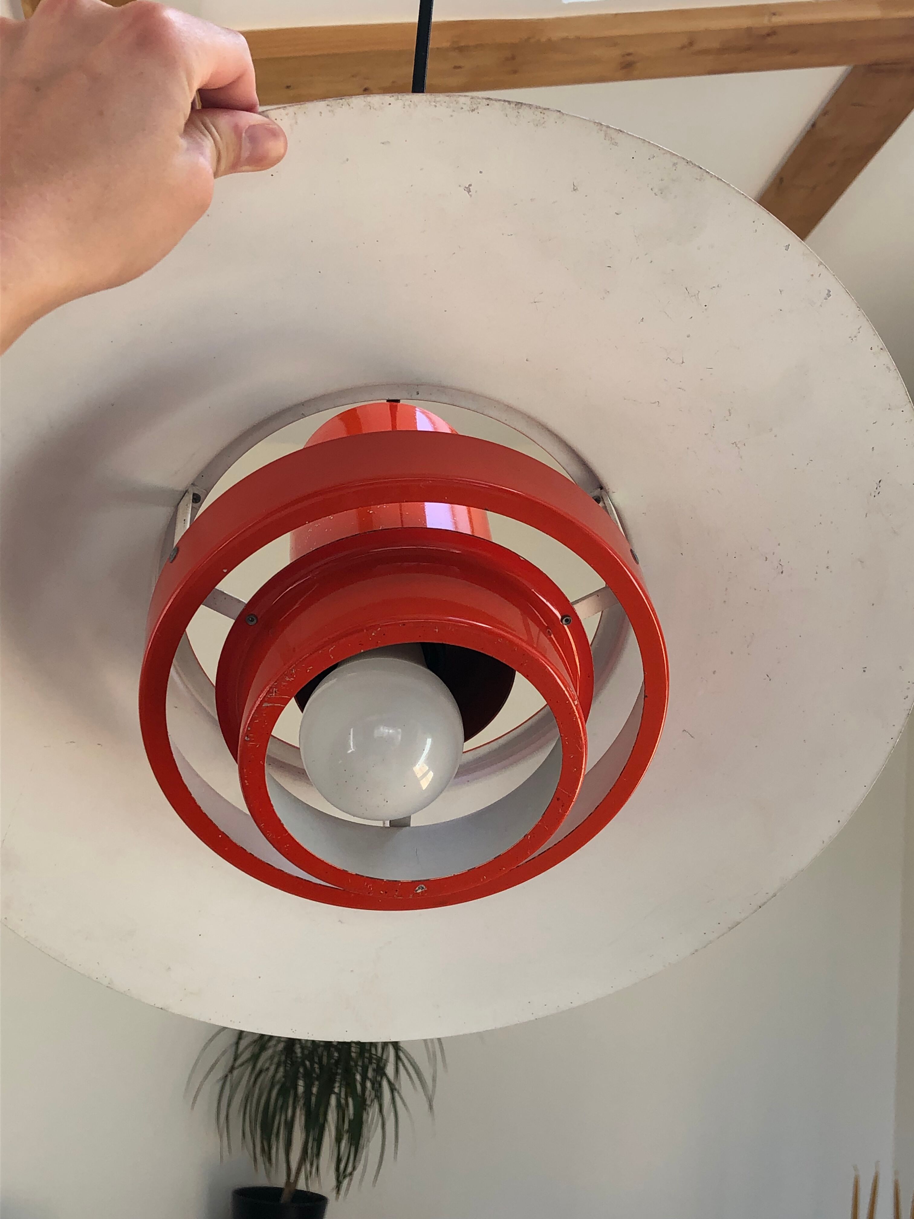 Scandinavian pendant lamp