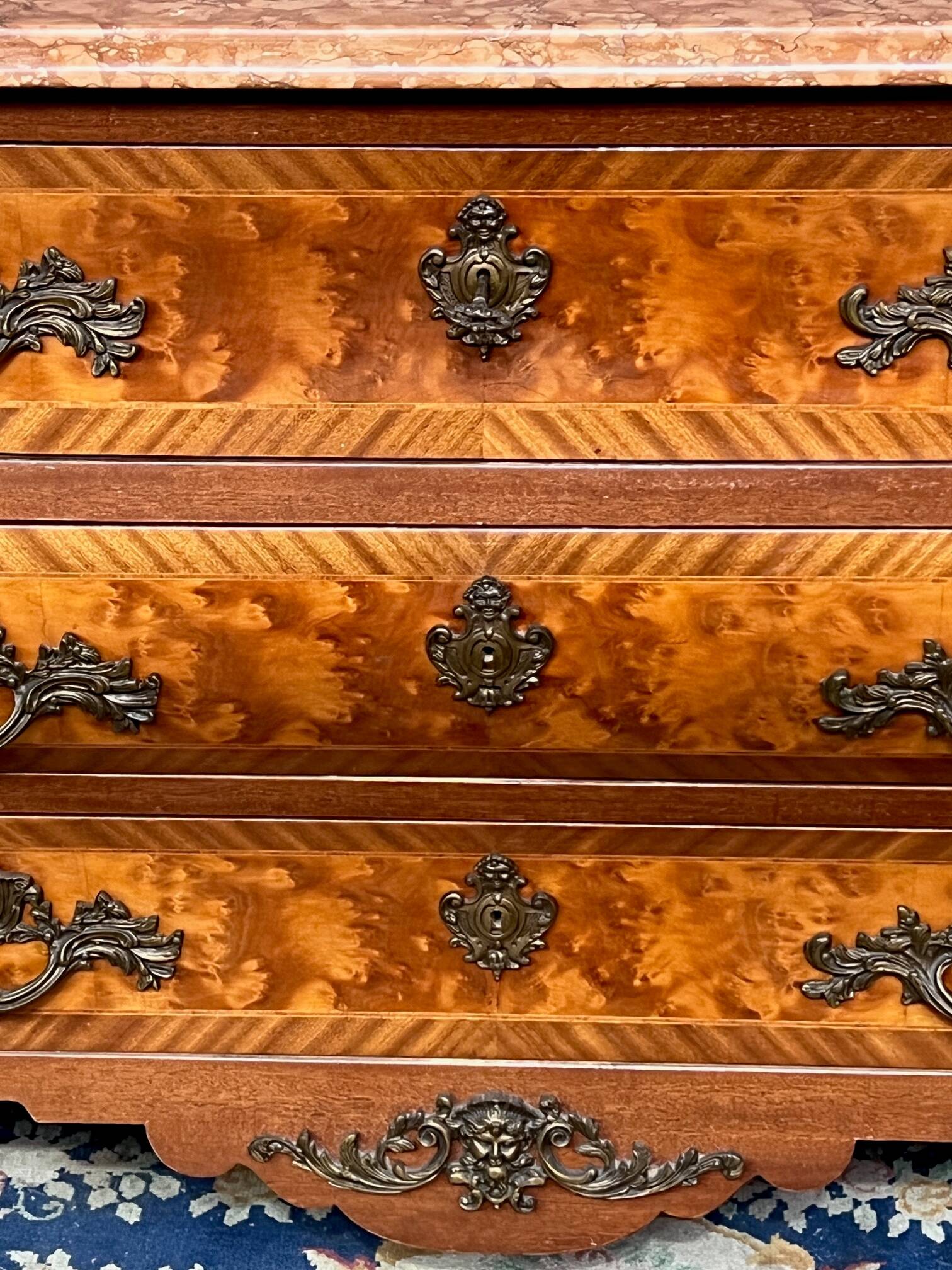 Louis XIV style commode. Walnut burl veneer and rosewood.