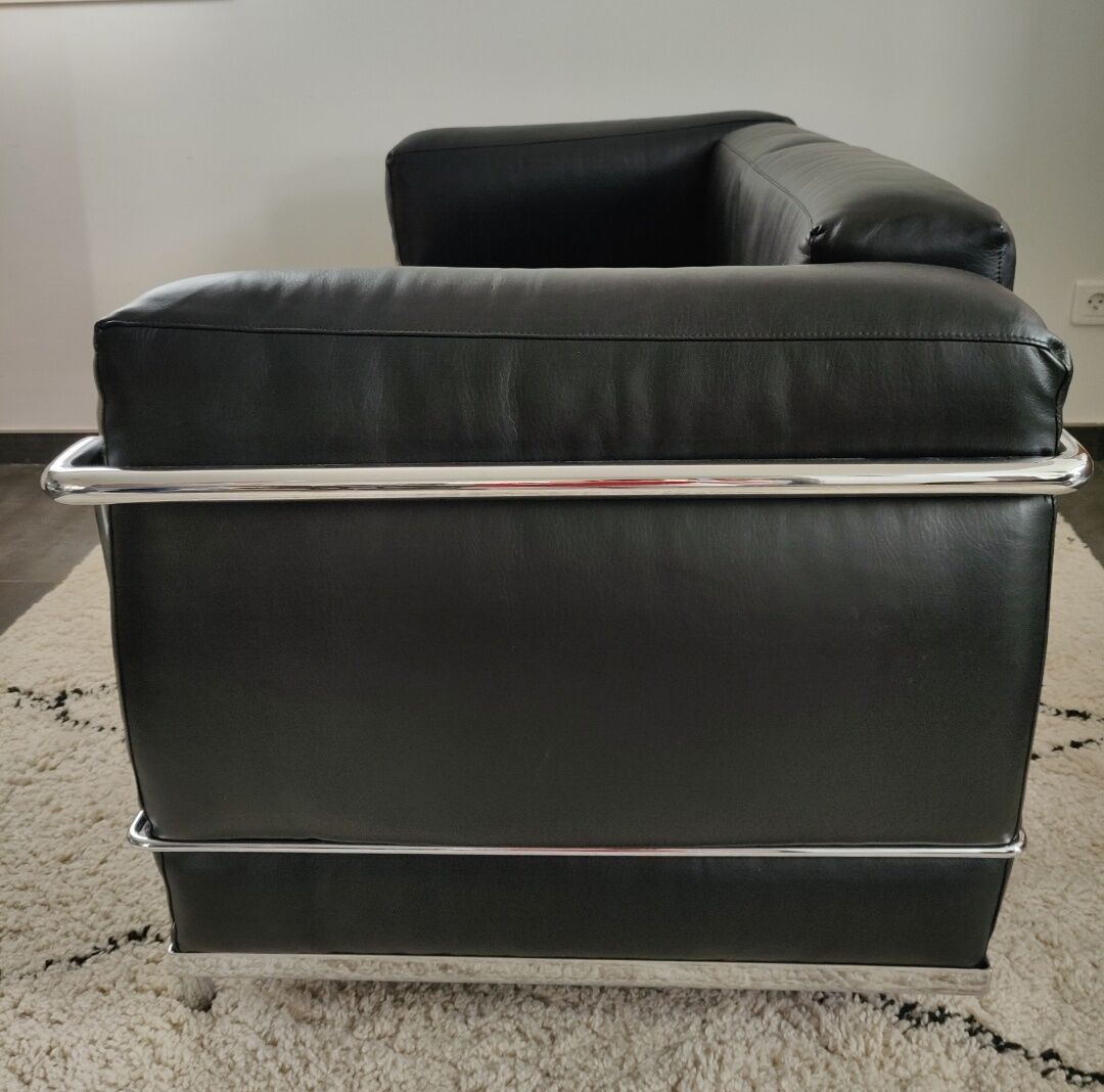 LC2 sofa by Le Corbusier edition Cassina