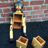 The cat puppet articulated wardrobe
