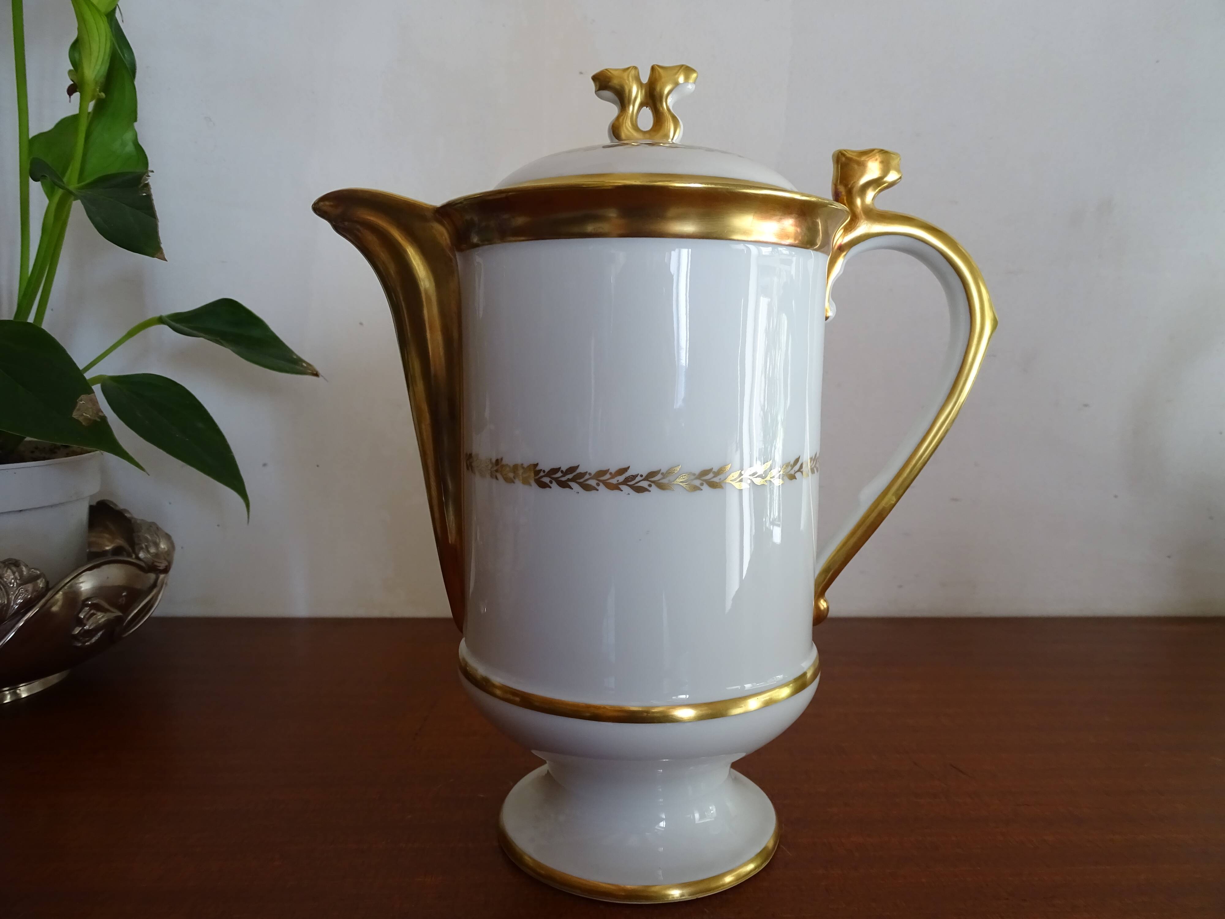 Porcelain coffee service Limoges Chapus frères - Empire Napoleon style - 10 pers