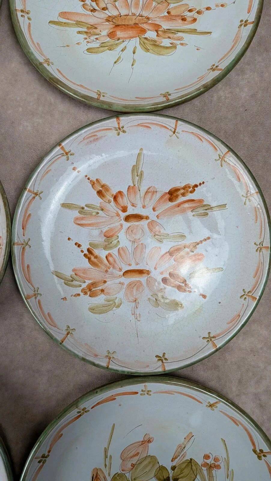 Set of 6 handmade flat plates signed by Maïté – hand-painted designs
