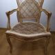 Paire de fauteuils cannés de style louis XV