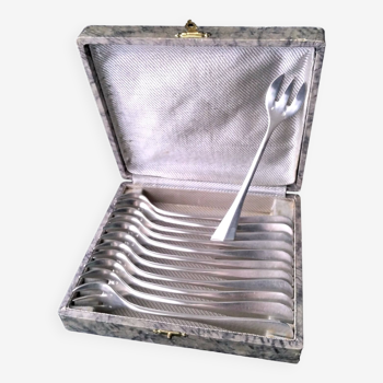 Box of 12 silver-plated oyster forks