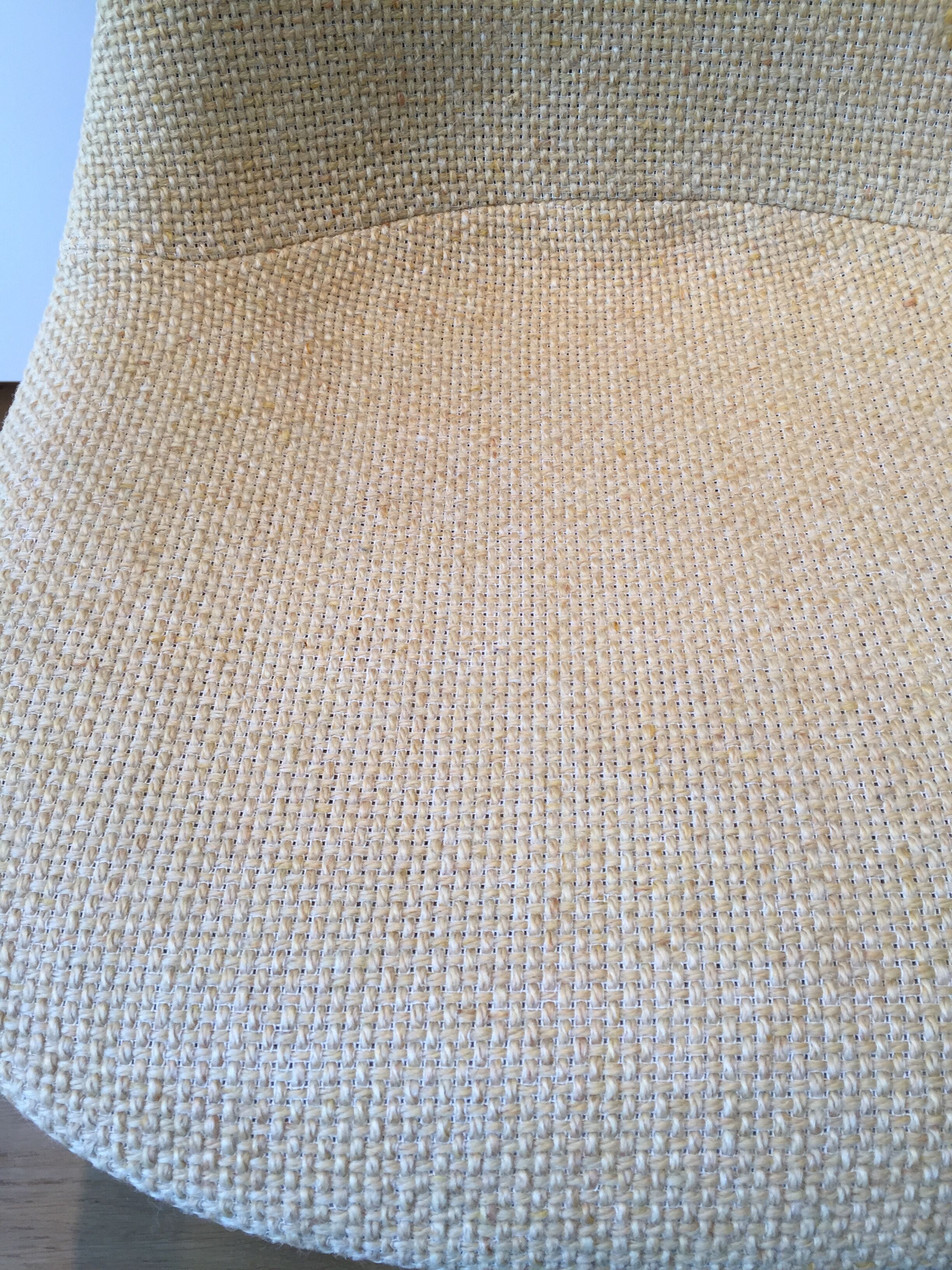 Set of 4 chairs the Fonda by Charles and Ray Eames, woolen yellow straw 1960-1970