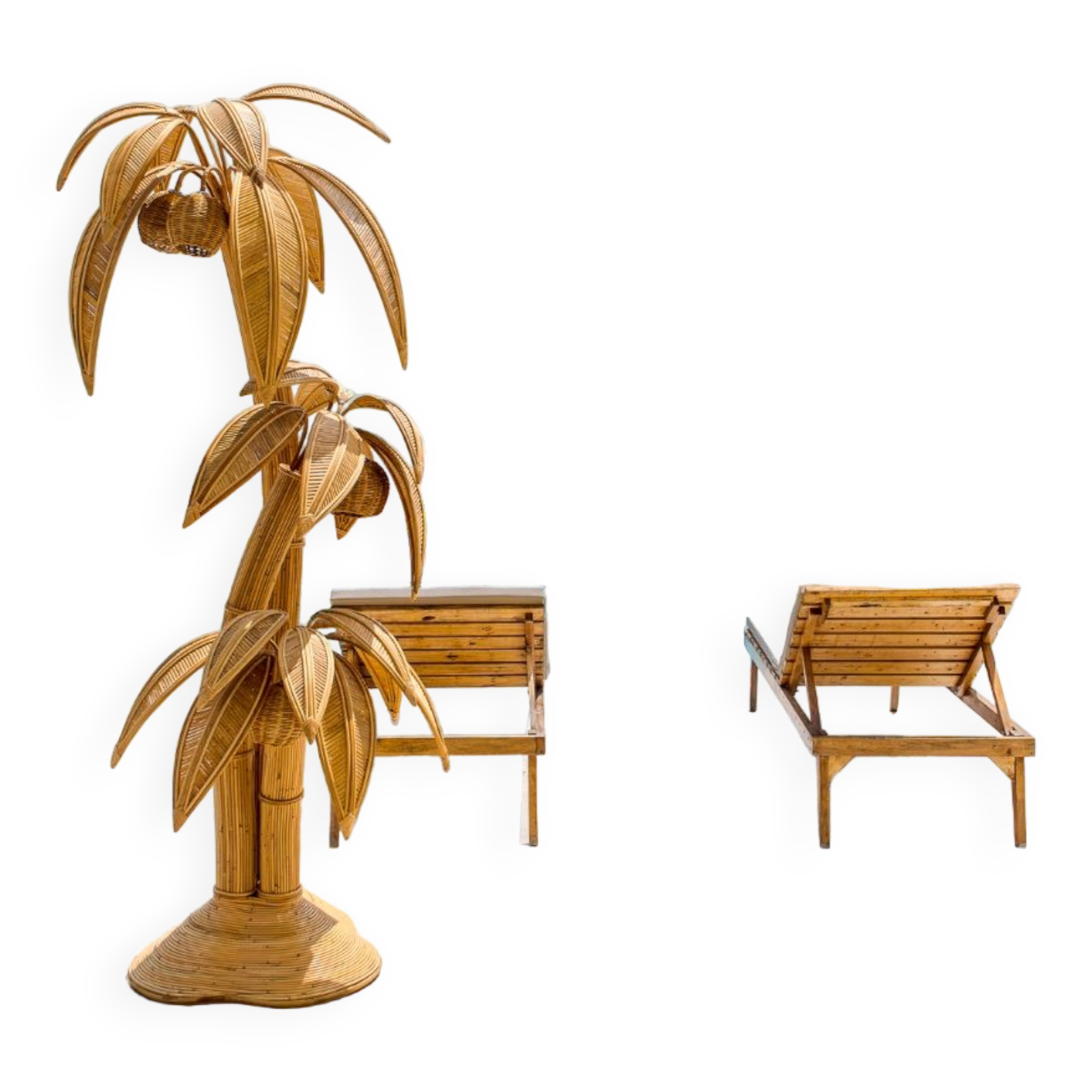 Large rattan coconut/palm tree floor lamp