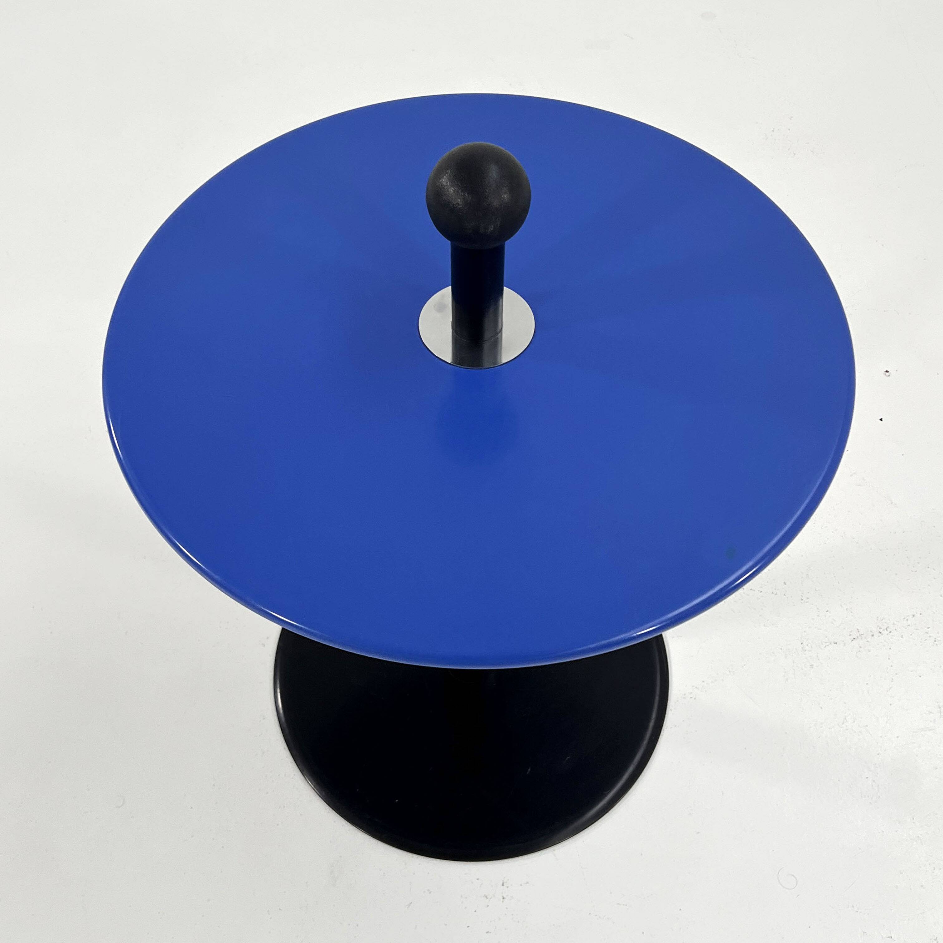 Table d'appoint postmoderne bleu par Ikea, 1980