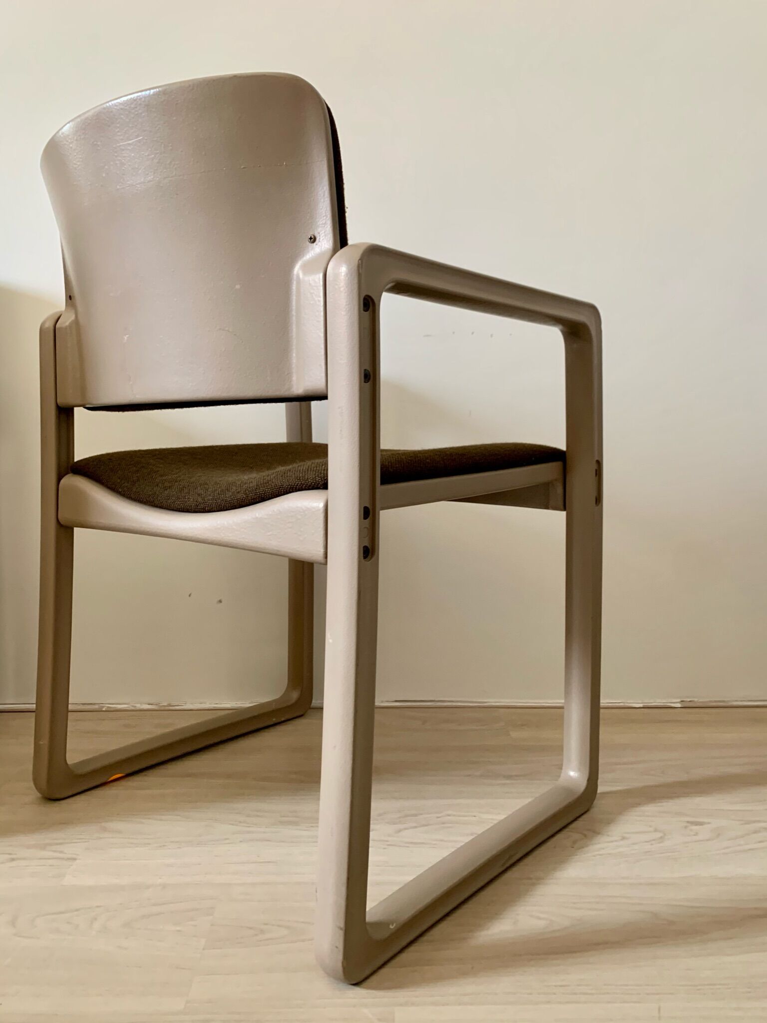 Set of 6 kembo (gispen) ypsilon dining chairs
