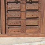 Indian door in old teak piece and patina of origin