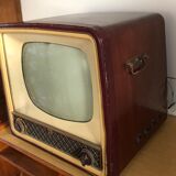 Vintage TV deco