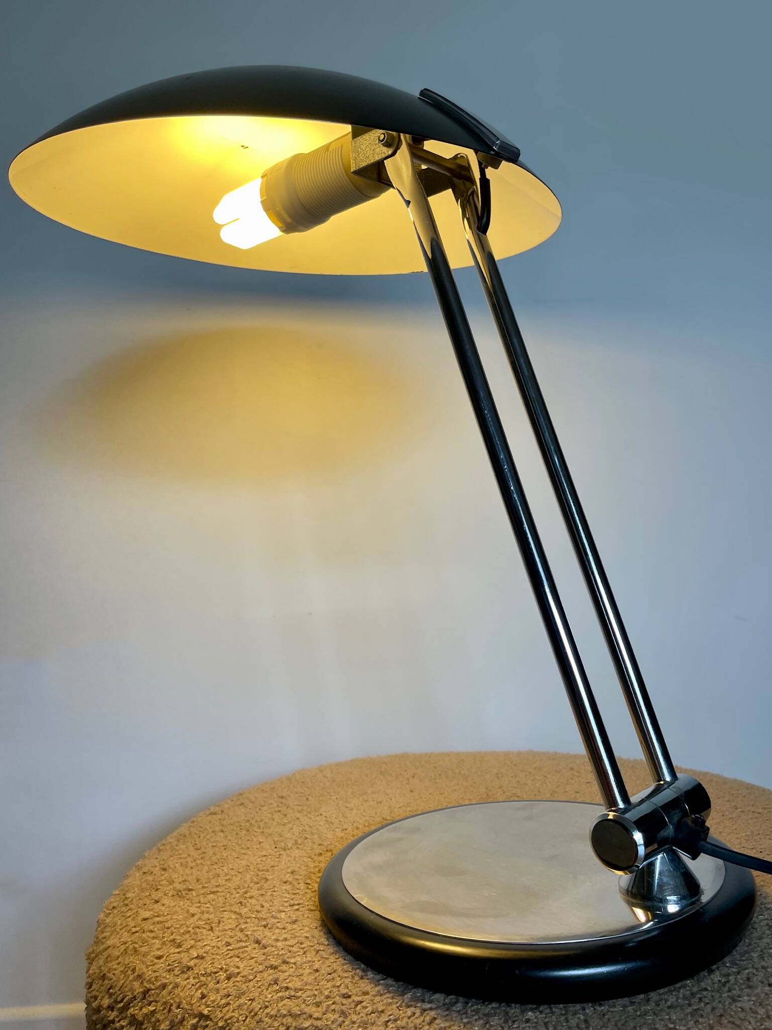 Aluminor saucer lamp