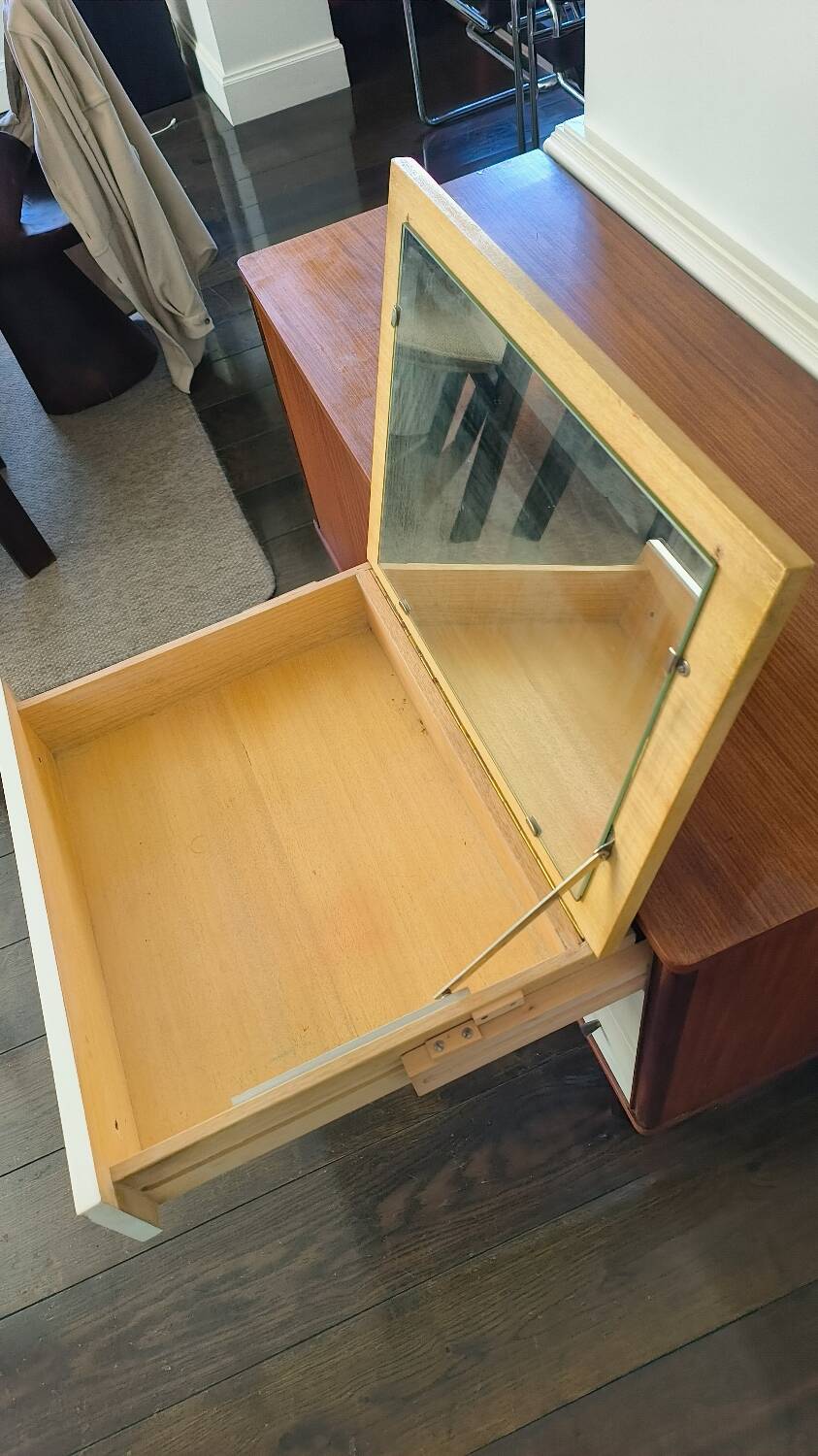 Commode scandinave
