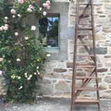 Castle bookcase stool