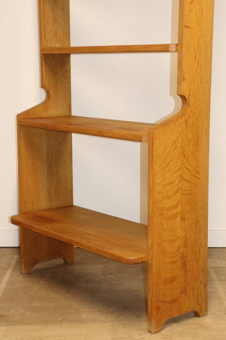 Guillerme and Chambron bookcase shelf in oak, 1960