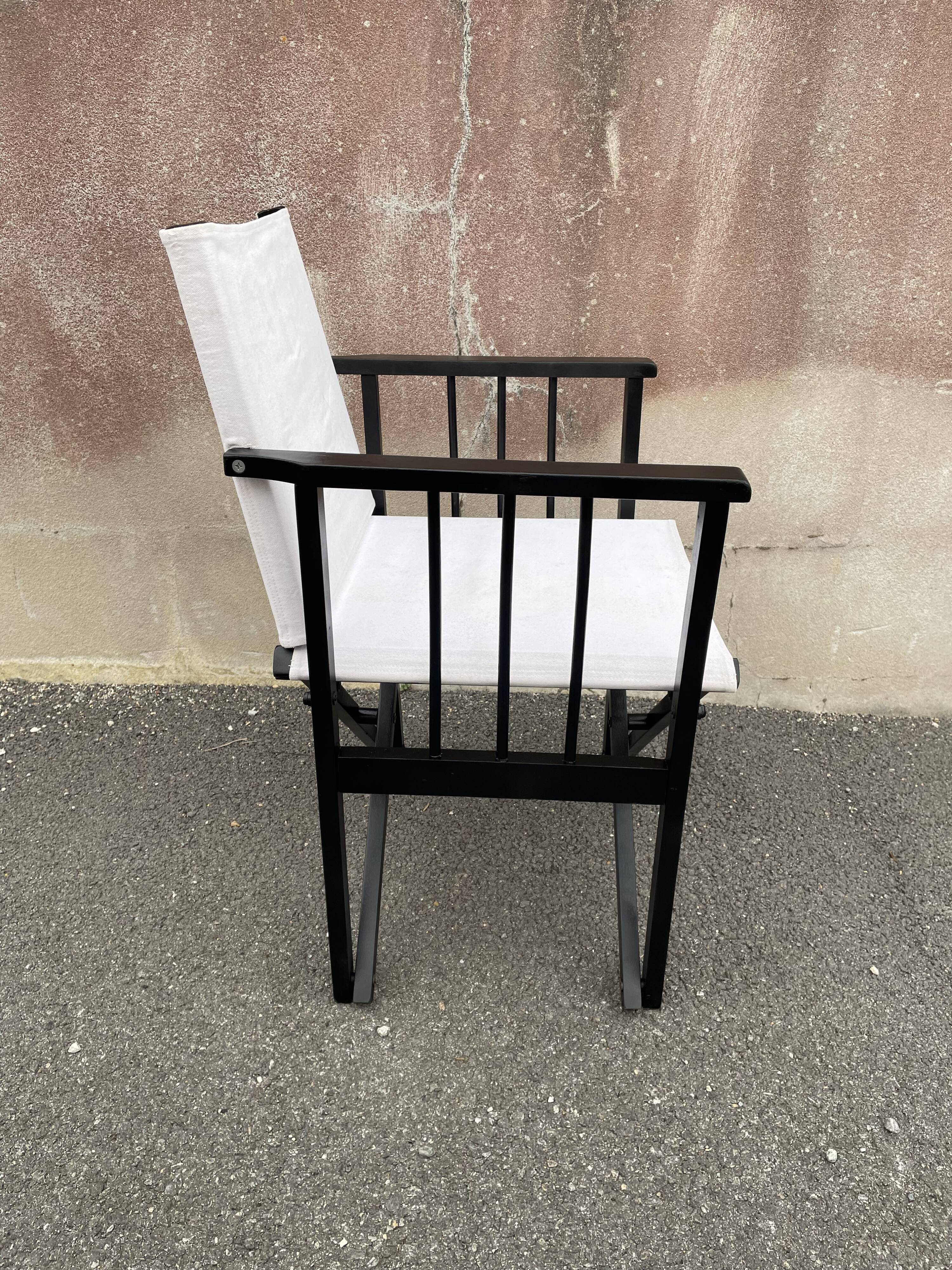 Foldable Steward's chair in wood painted black