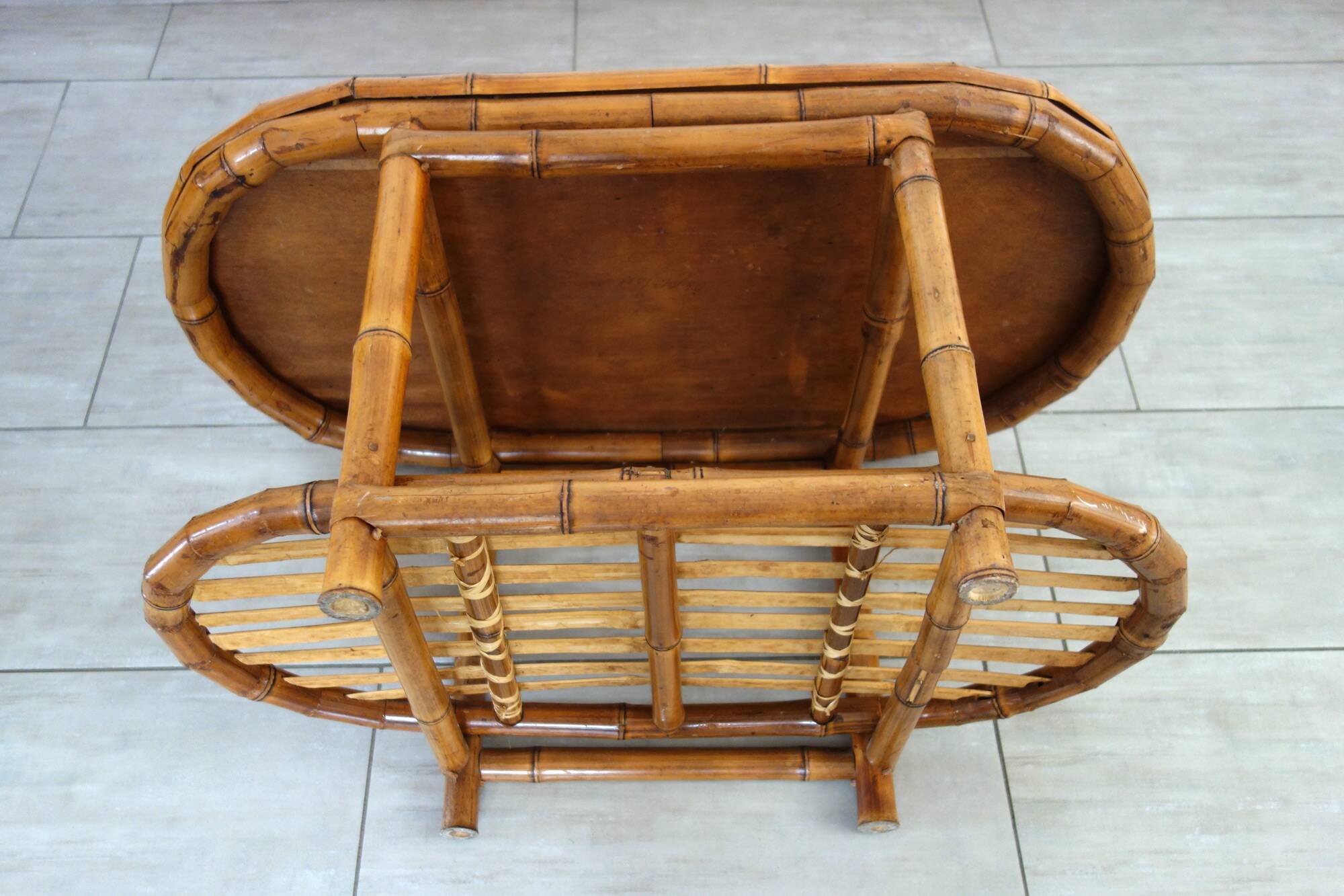 Table basse vintage bambou et osier tressé