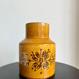 Ceramic pot