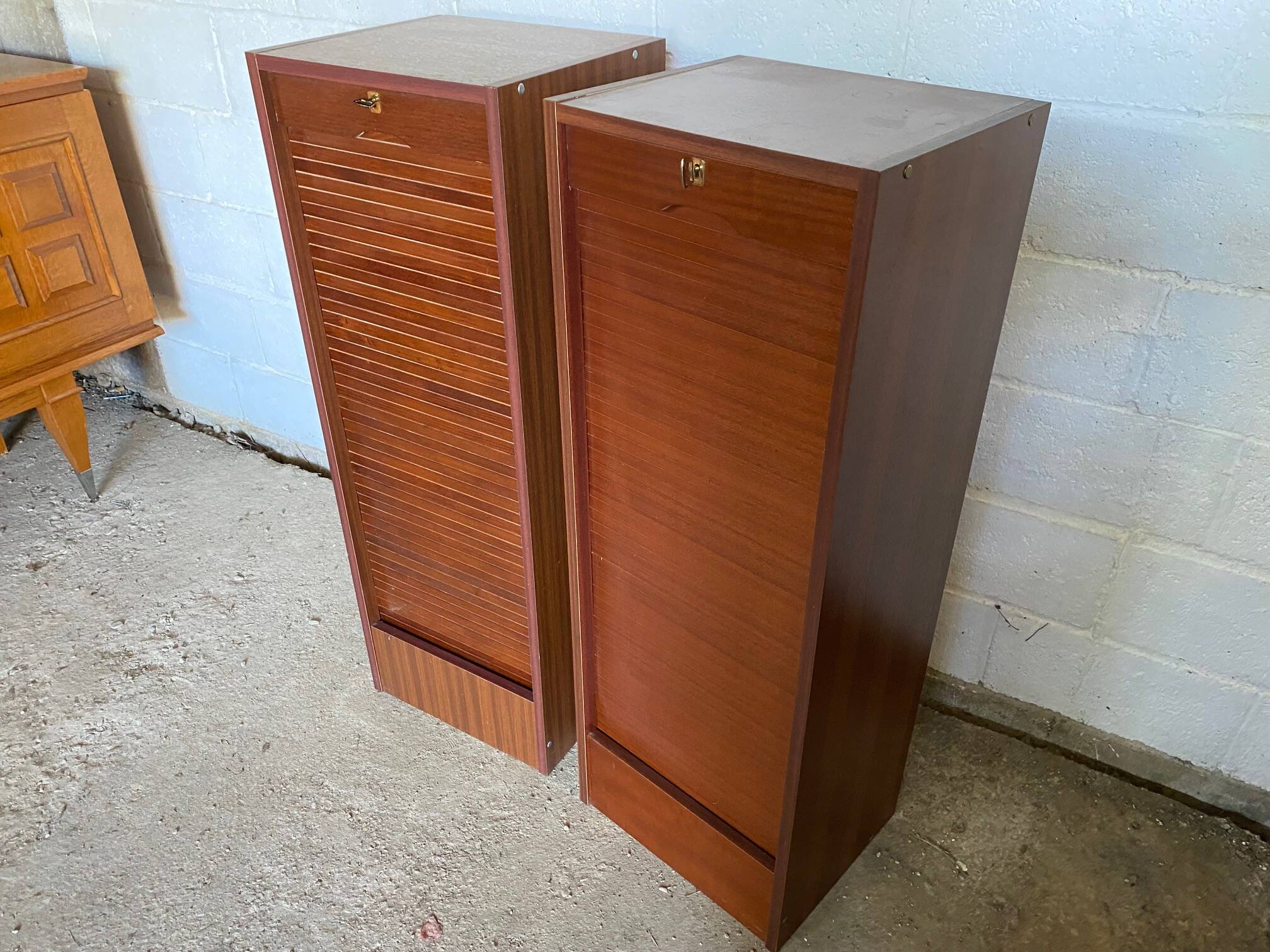 Storage craft cabinet n2 curtain binder 1980