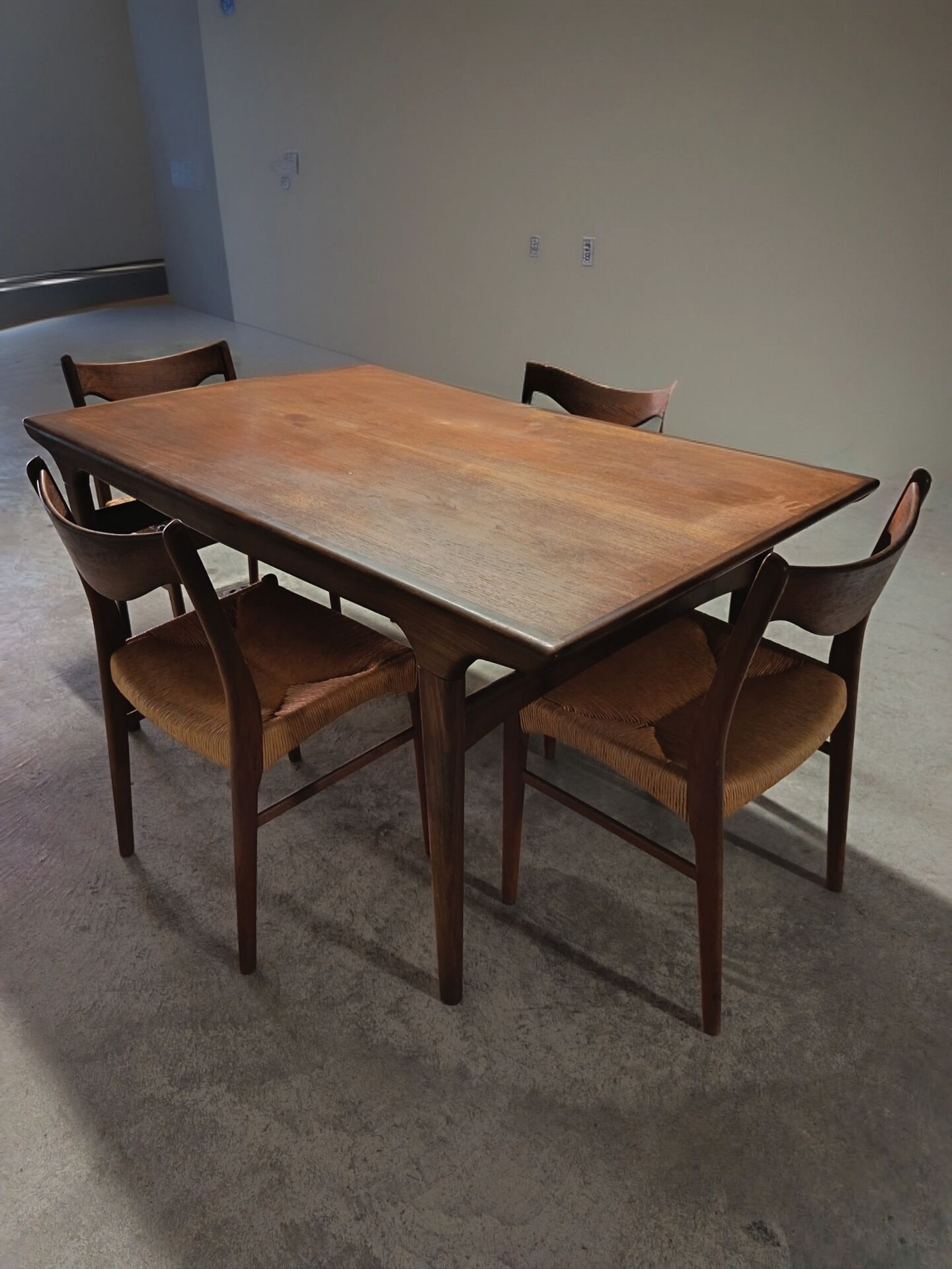 Scandinavian teak dining set – Johannes Andersen / Uldum