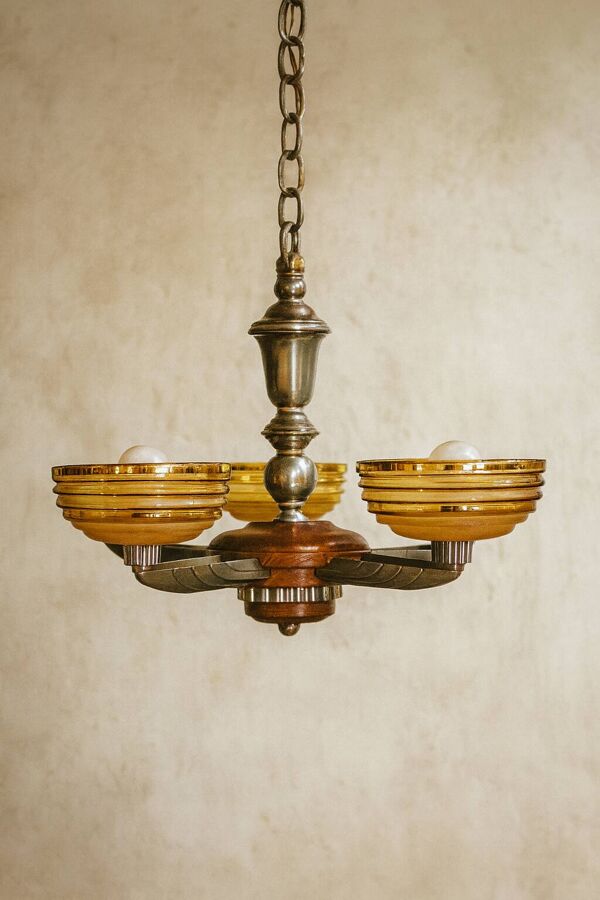 Lustre Art Déco Petitot – 5 feux – Bois, métal et verre ambré 1920