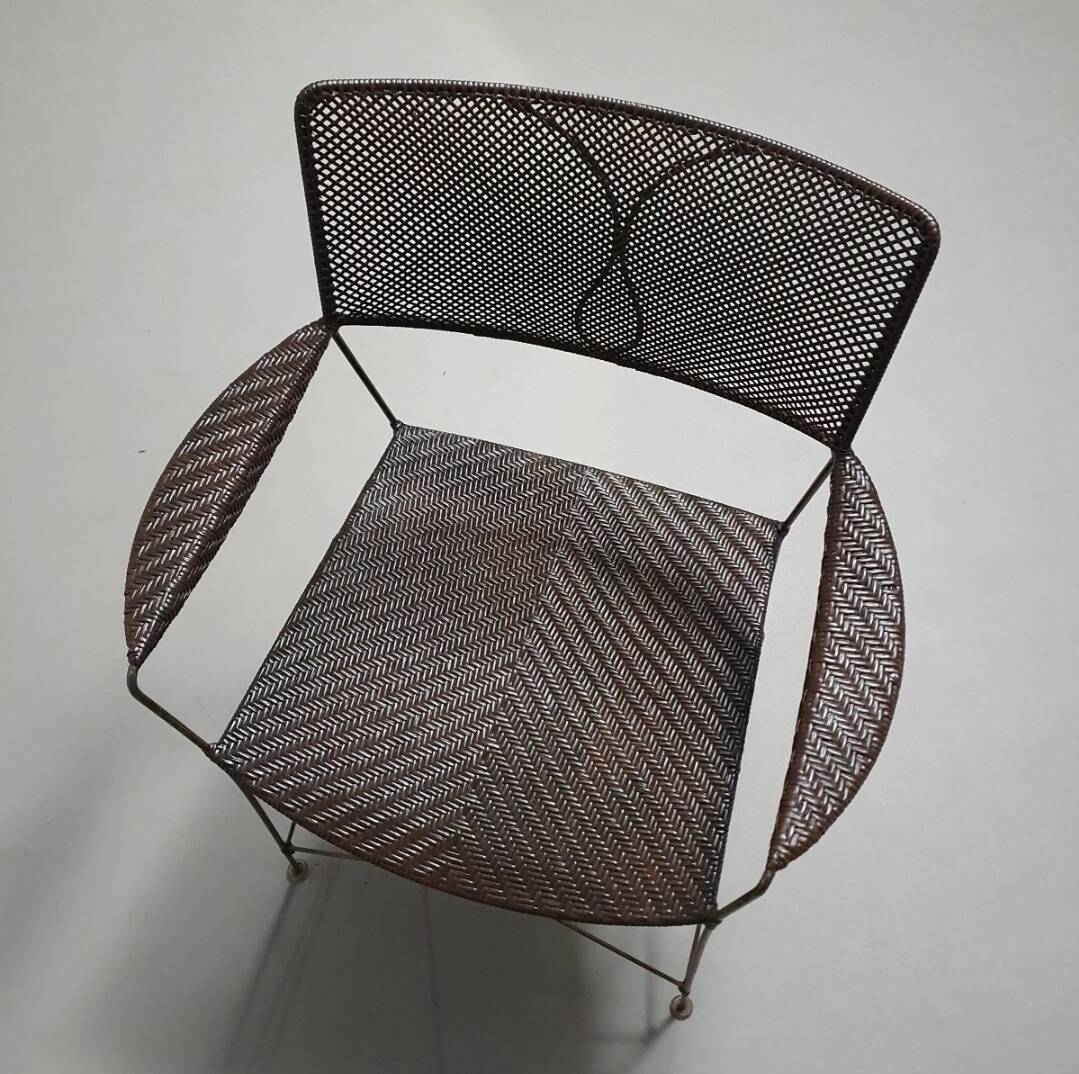 Beautiful dining set designed by Yuzuru Yamakawa. The chairs and table are