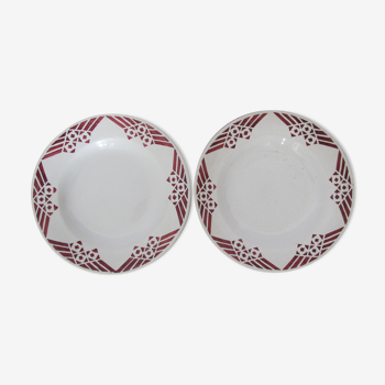 2 hollow plates made of Saint Amand earthenware