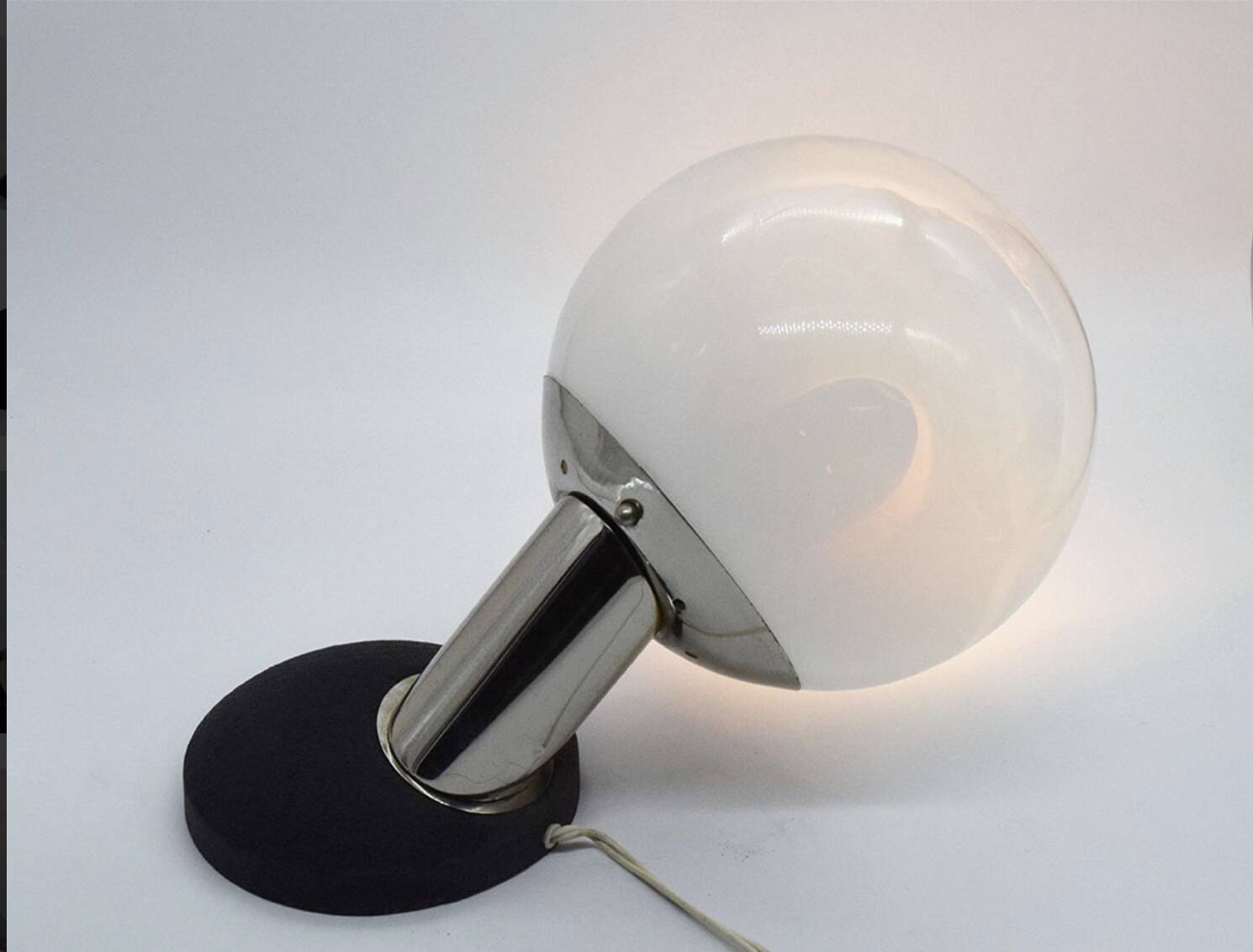 Italian Adjustable Table Lamp From The 1960s