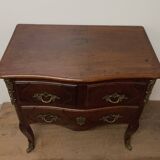 Chest of drawers with curved facade of the nineteenth century
