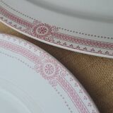 Set of 2 iron earth dishes