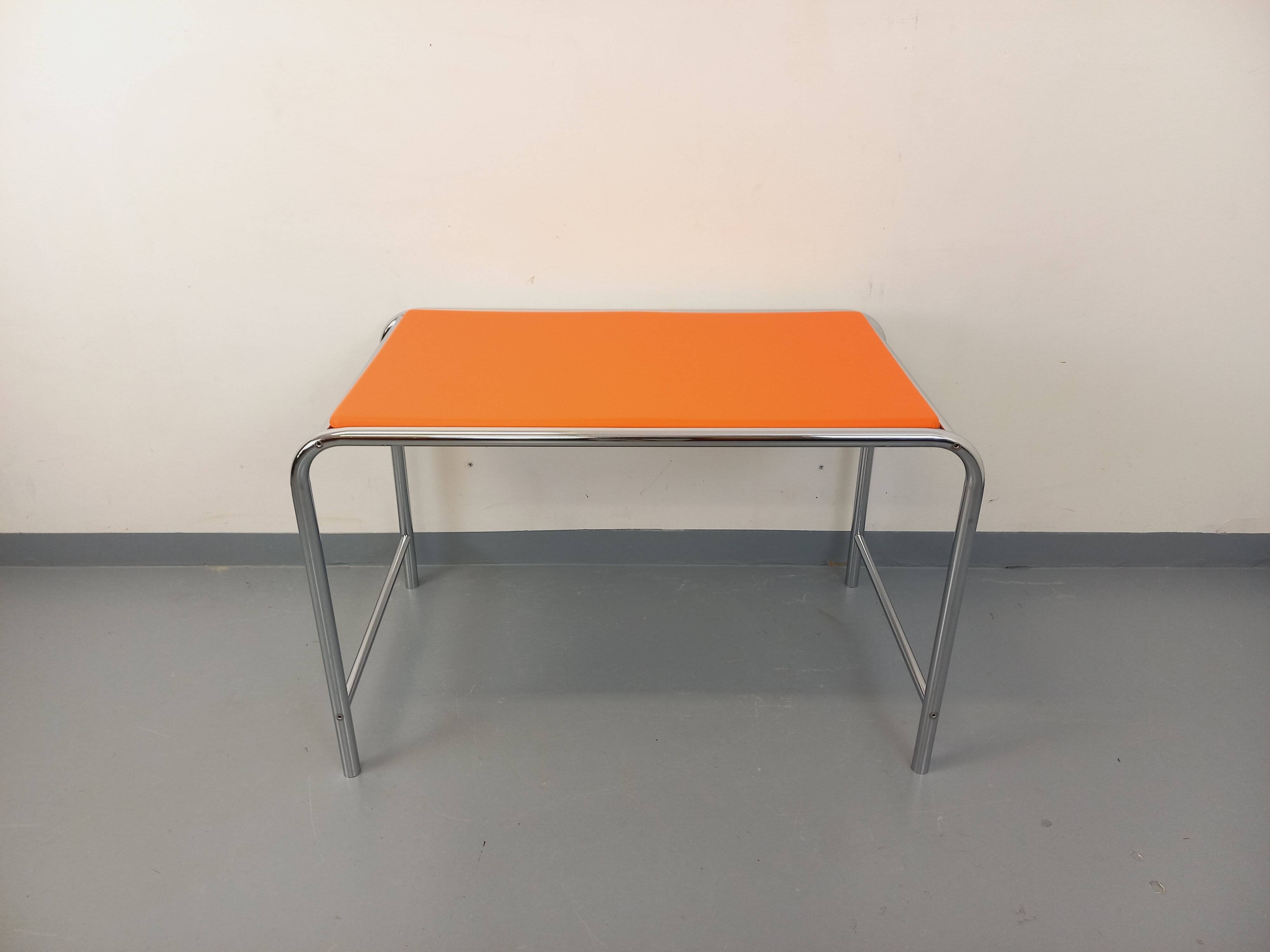 Bureau vintage en skai orange et chrome des années 70