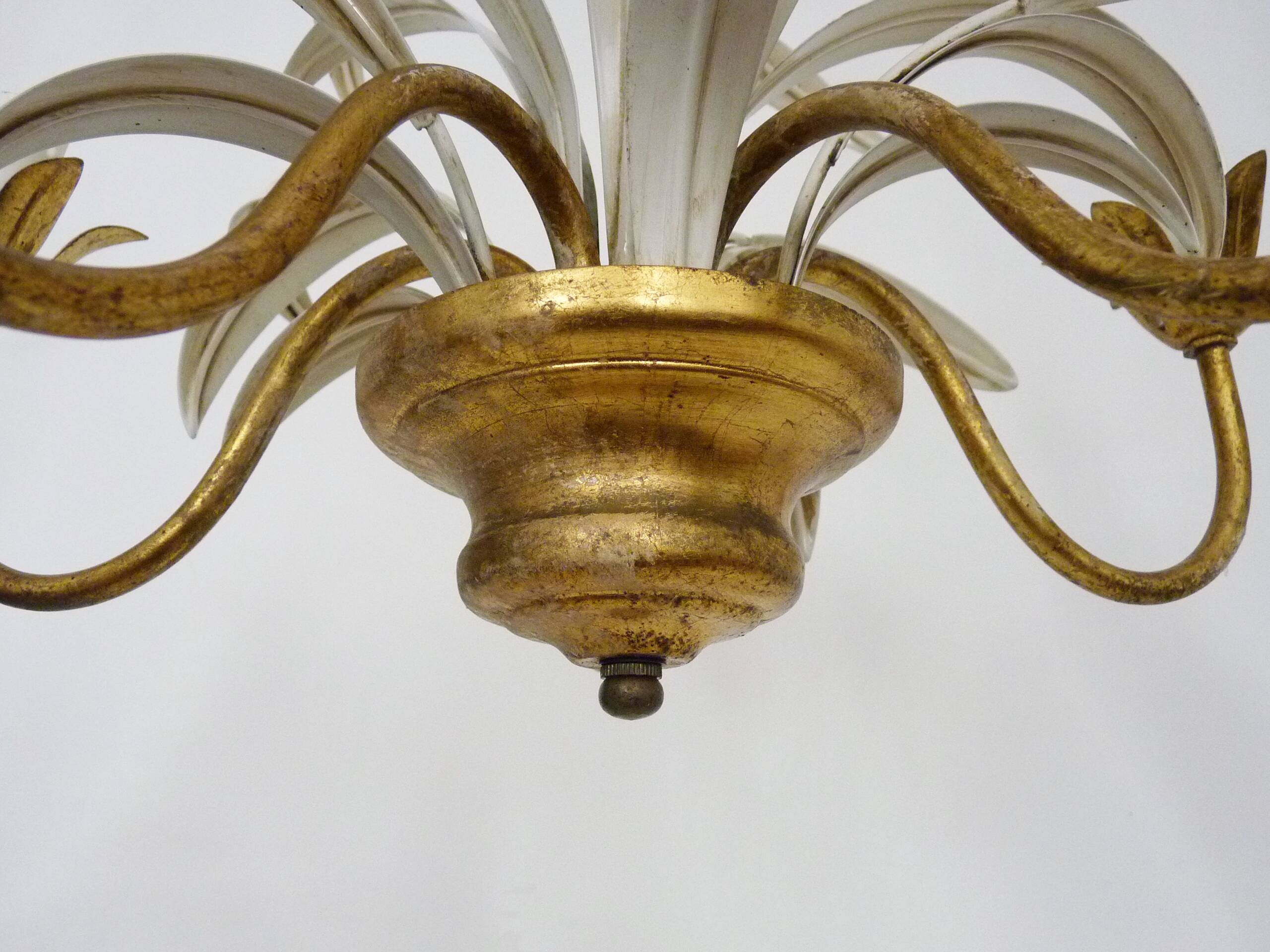 Lustre vintage 3 feux en métal blanc et doré vieilli, feuilles de palmier