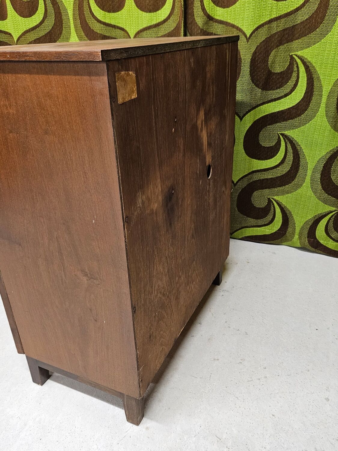 Vintage furniture 2 doors art deco