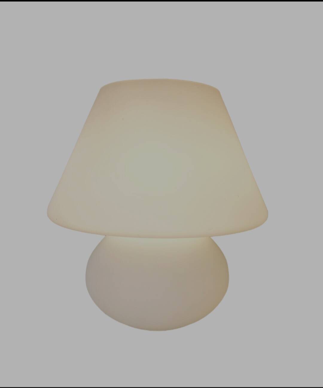 Vintage mushroom table lamp, Hustadt Leuchten, in opaline glass model L 1970.