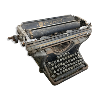 Underwood 14 typewriter