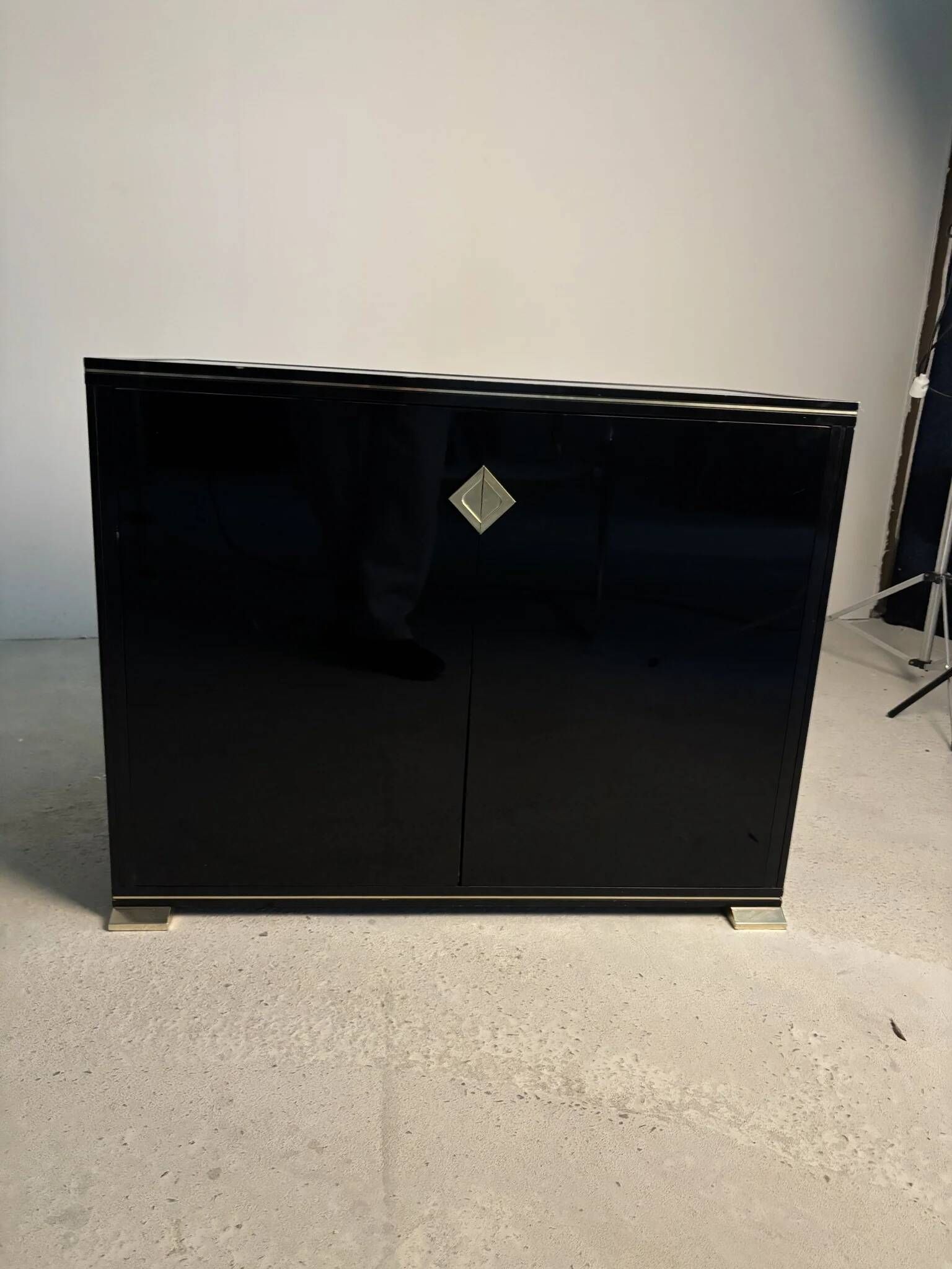 Small buffet Pierre Vandel black lacquered