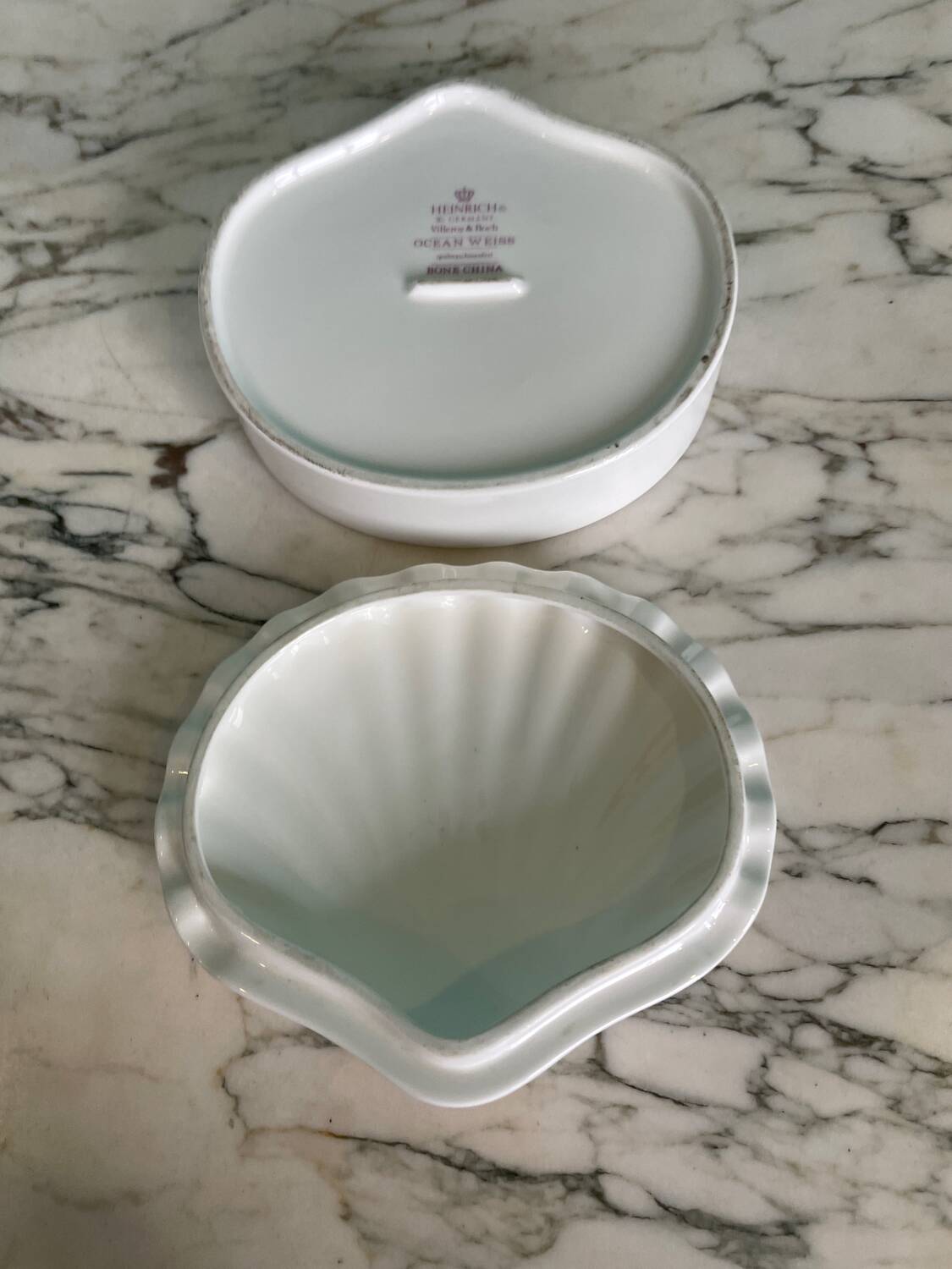 Heinrich white porcelain shell box
